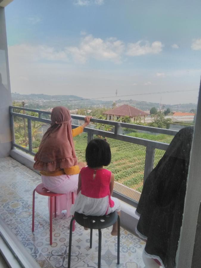 Syariah Runia Villa Lembang Exteriér fotografie