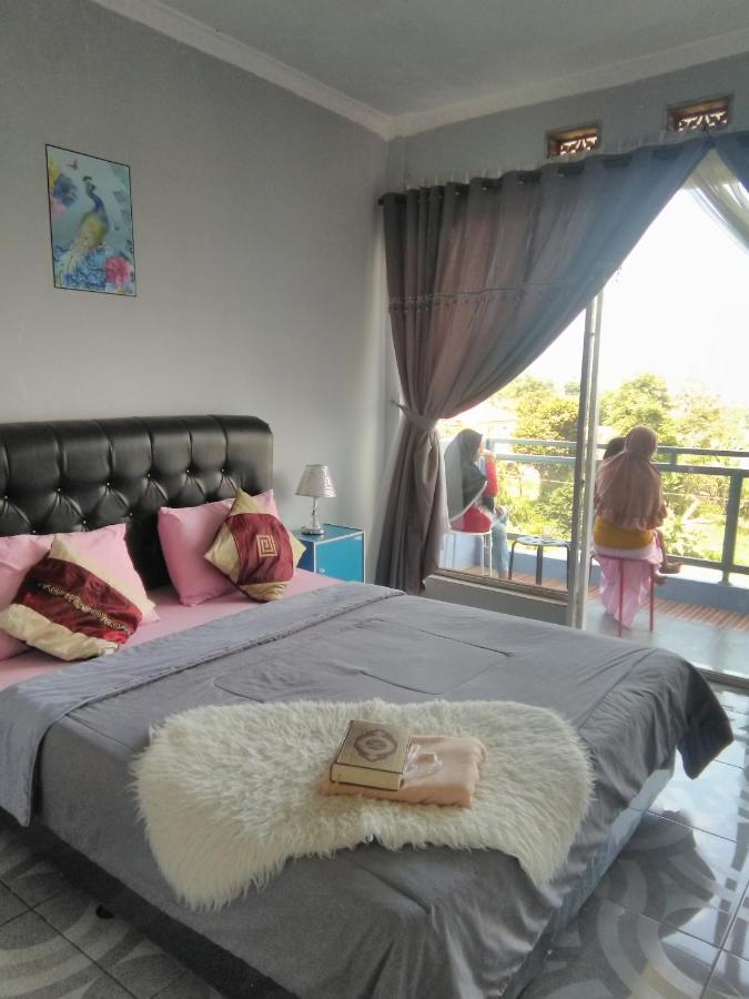 Syariah Runia Villa Lembang Exteriér fotografie